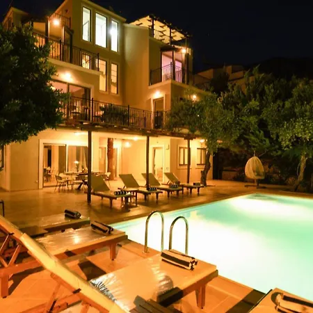 Villa 4 Bedroom 6670 Kalkan