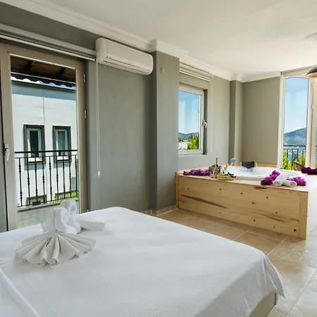 4 Bedroom 6670