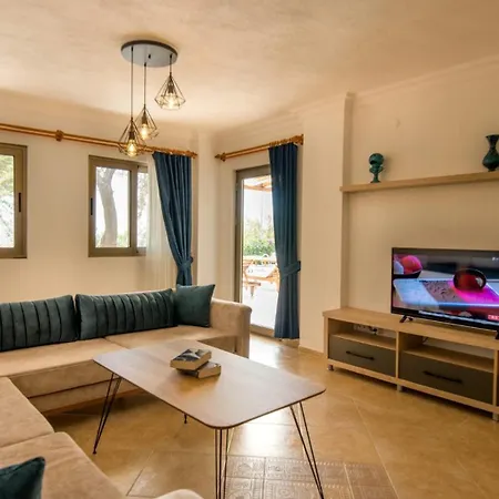 4 Bedroom *